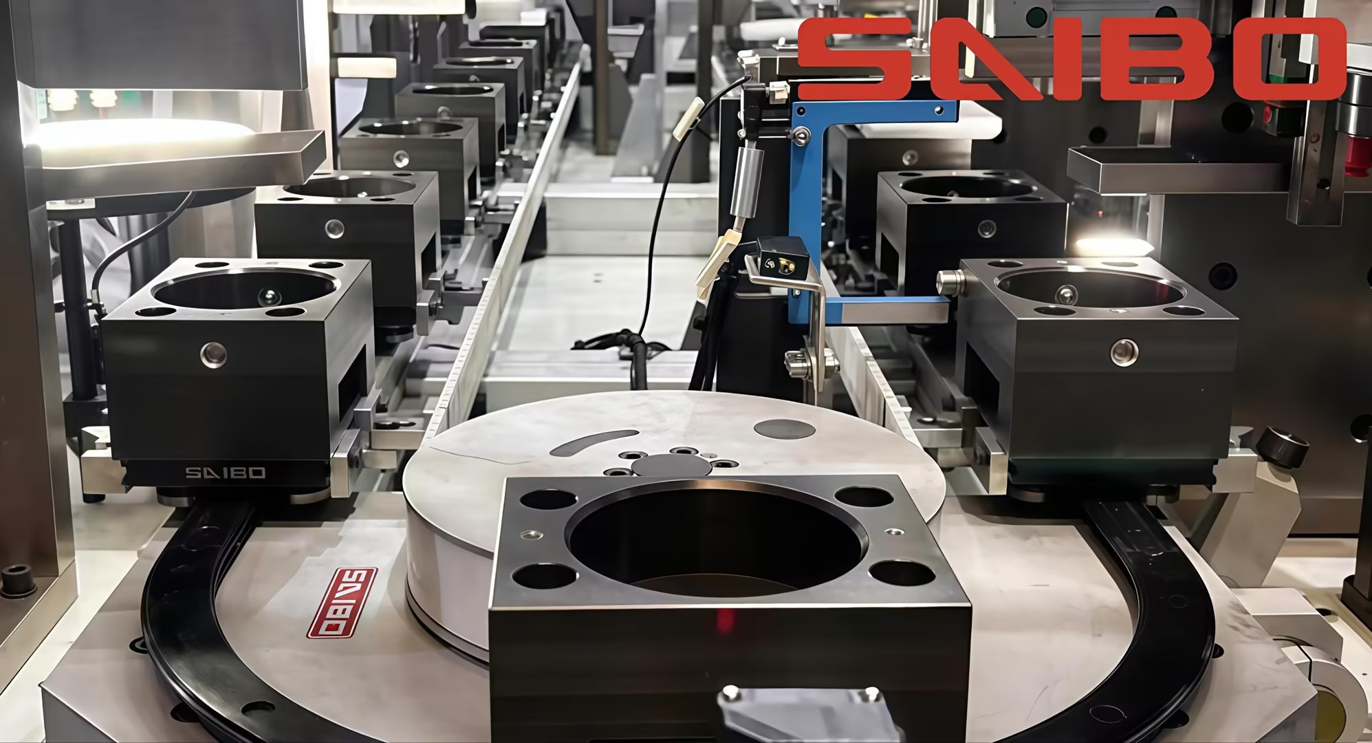 SAIBO环形导轨输送线应用于桶装油瓶盖组装线